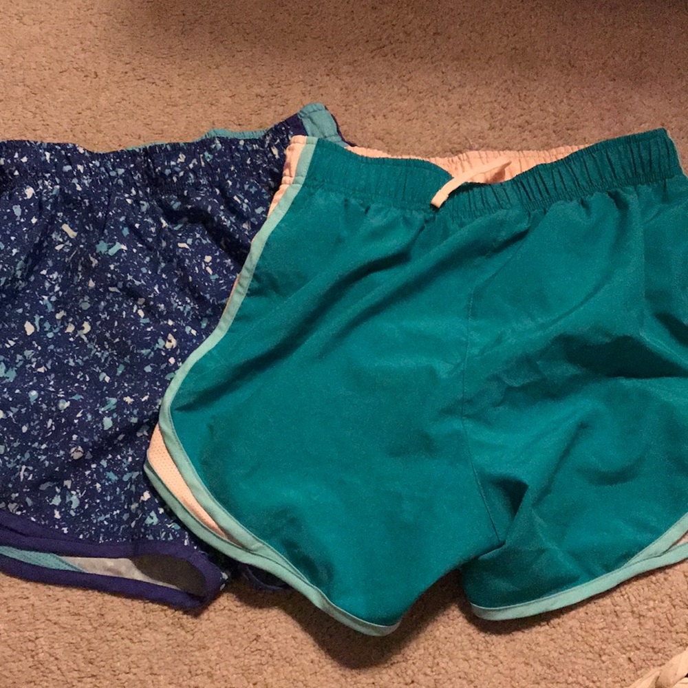 Nike dry fit shorts both Xs good condition
